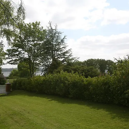 Casa de hóspedes Kollund 2*